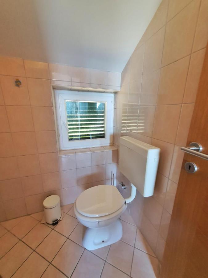 Apartmani Latin เยเซรา ภายนอก รูปภาพ